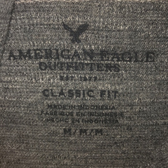 American Eagle Classic Pullover - Picture 3 of 3